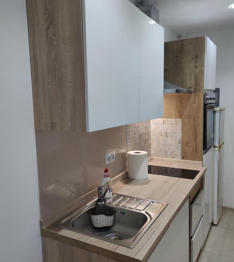 Appartement White Rose Studio Basement à Budapest Extérieur photo