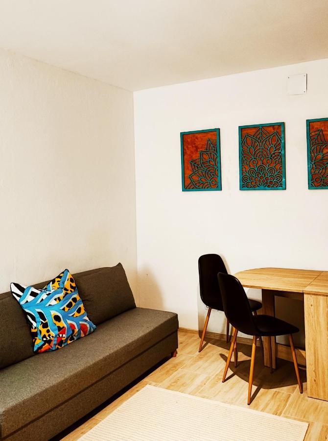 Appartement White Rose Studio Basement à Budapest Extérieur photo