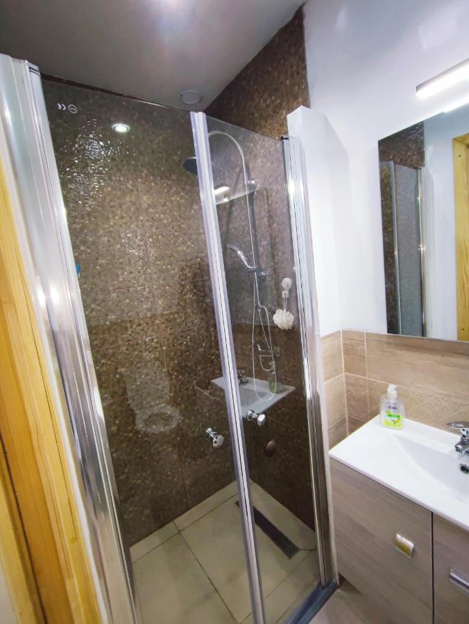 Appartement White Rose Studio Basement à Budapest Extérieur photo